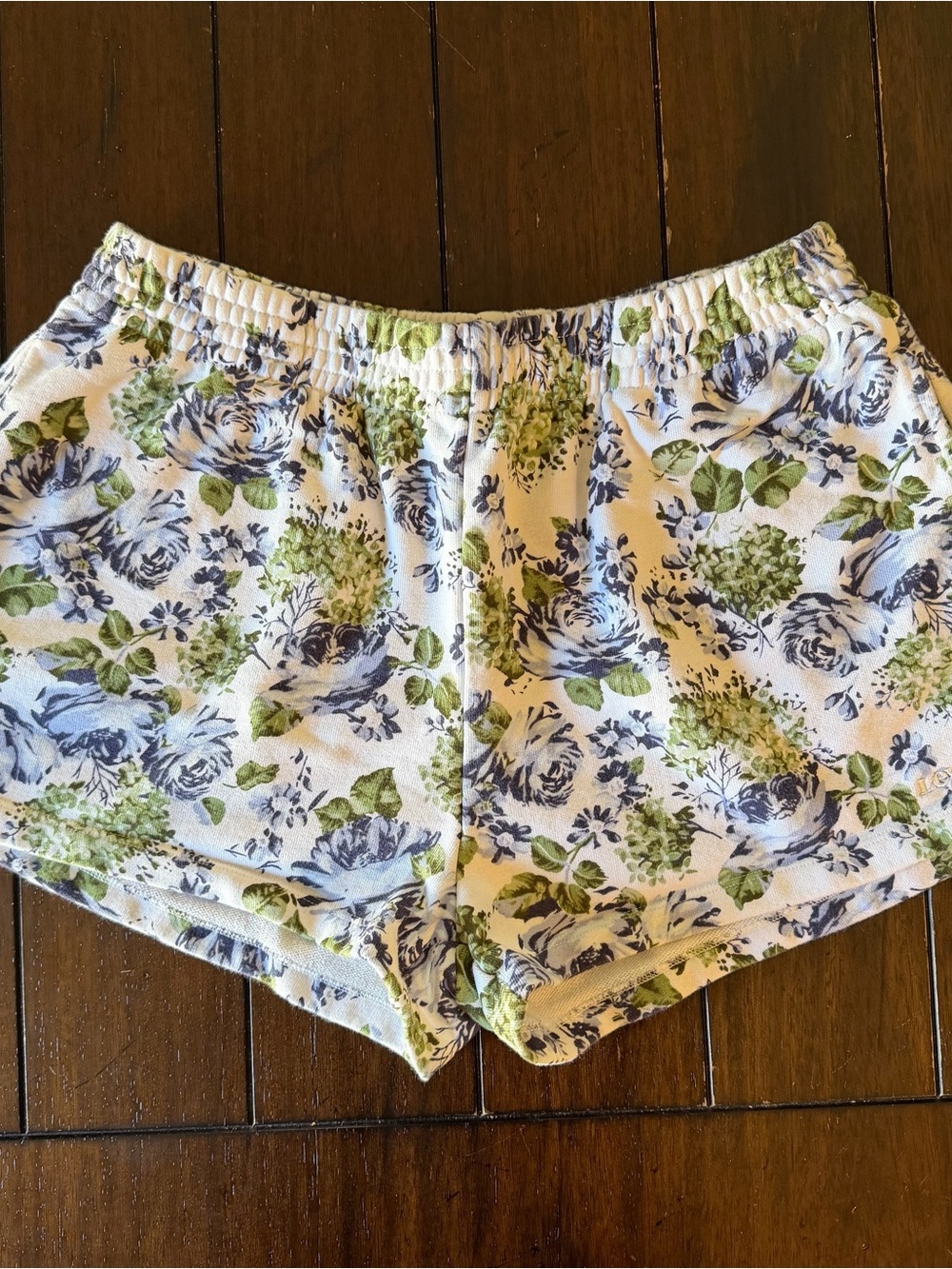 Levi’s Floral High Rise Sweat Shorts Blue Green Roses Pull On Size M - Picture 2 of 7